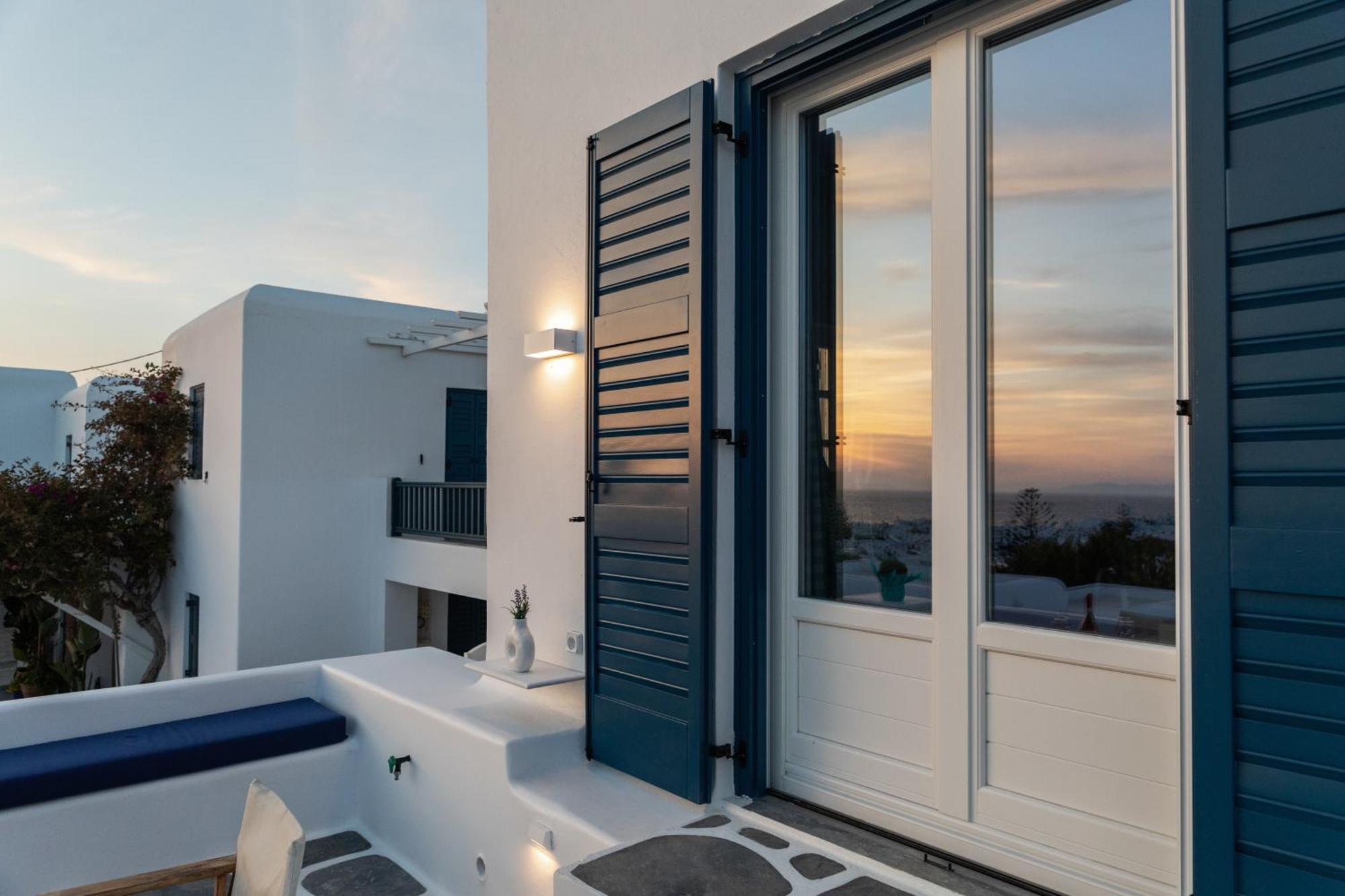 Callisti Mykonos Town With Pool View And Calypso Upper Floor With Sea View Extérieur photo